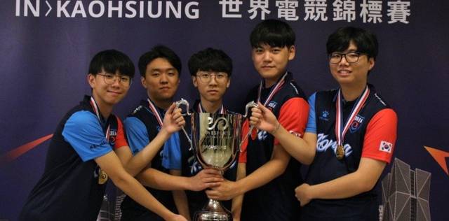 两队相遇 两队相遇