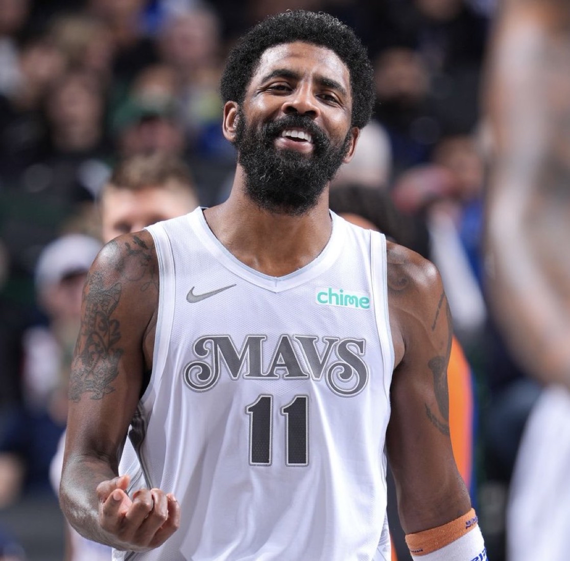 败形成鲜明 败形成鲜明